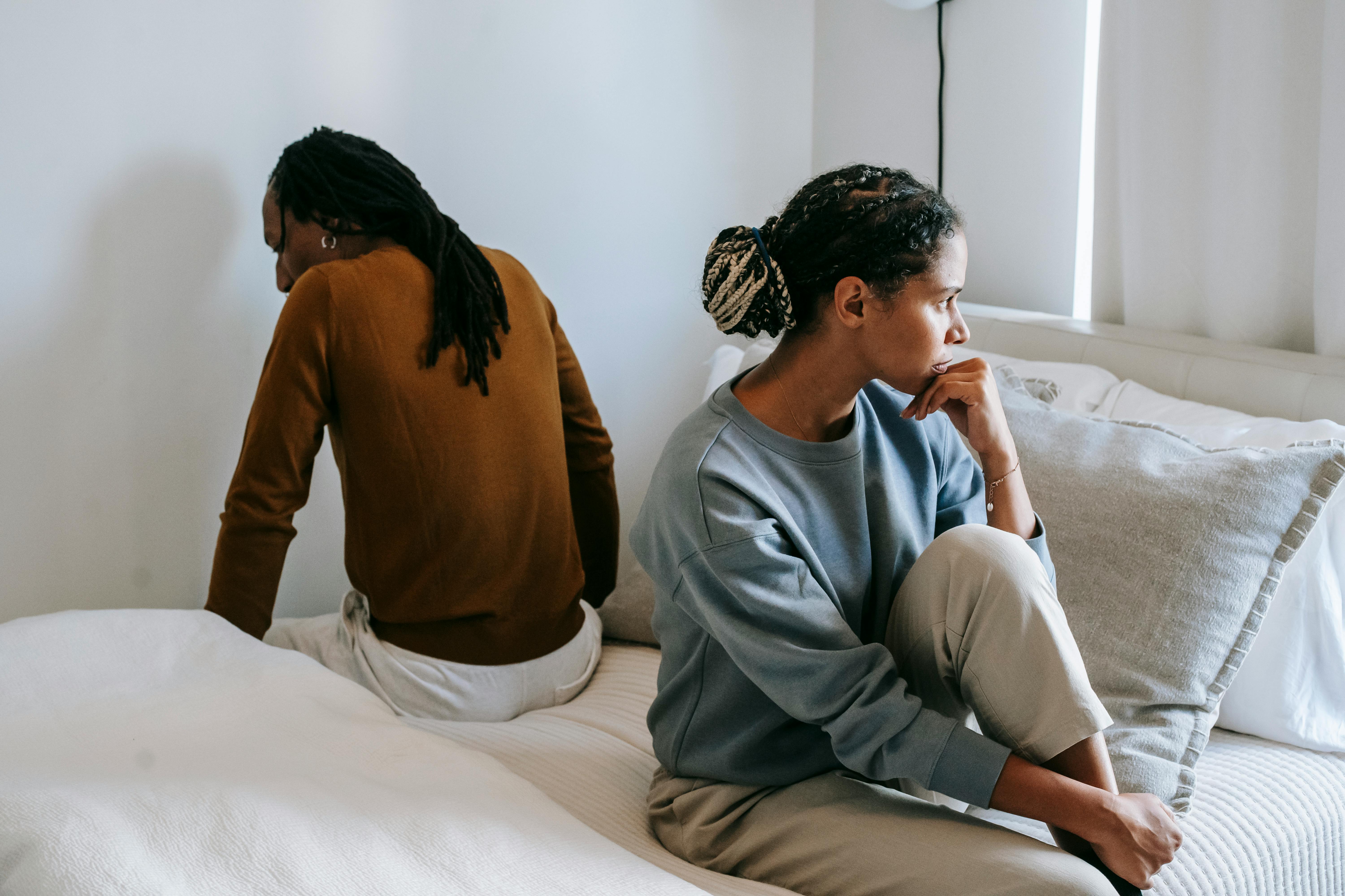 Crisis emocionales en la pareja después de una infidelidad: navegando entre el dolor y la esperanza