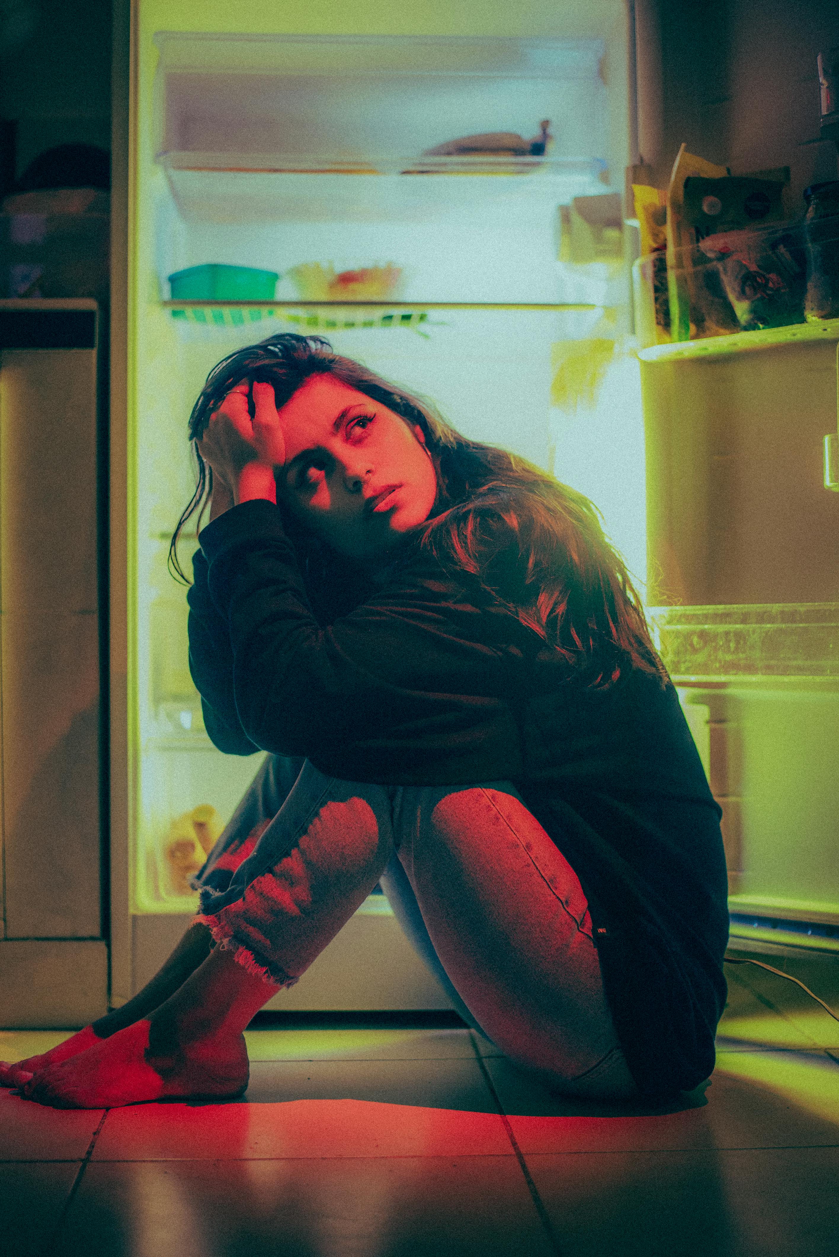 Depresión, ideación suicida y autoagresión en mujeres adolescentes.