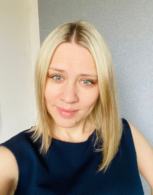 Олена Страшко