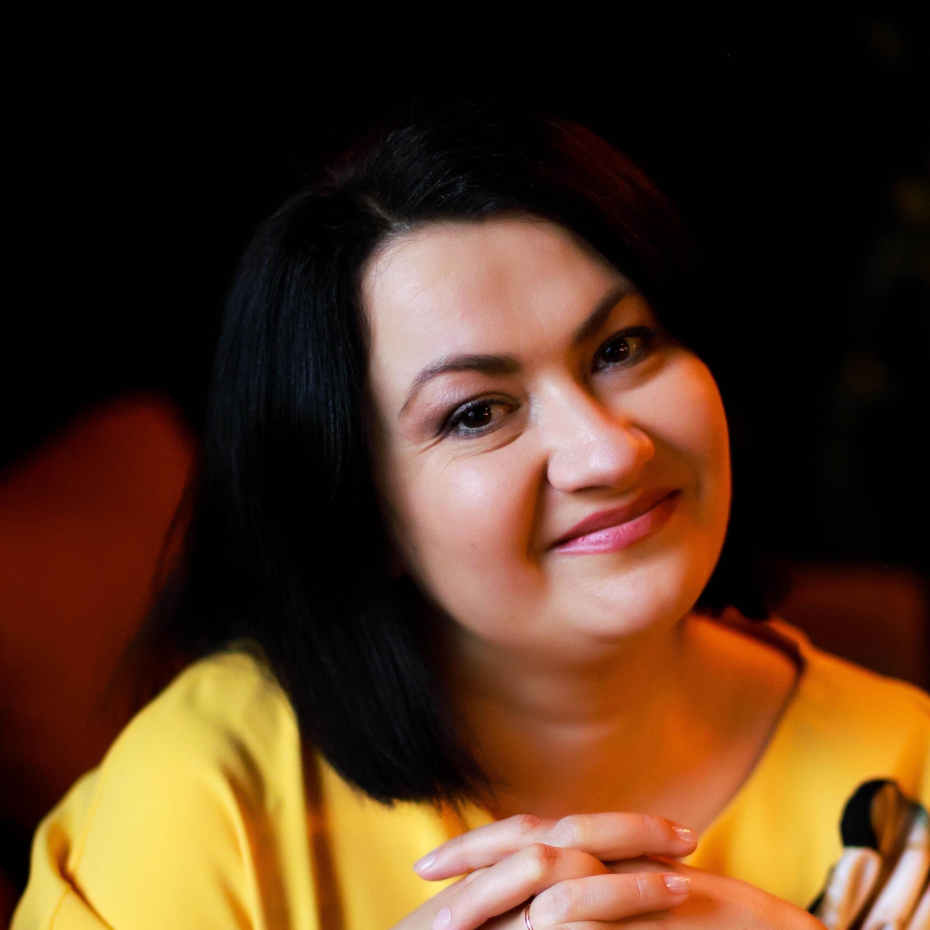 Марина Сєрова