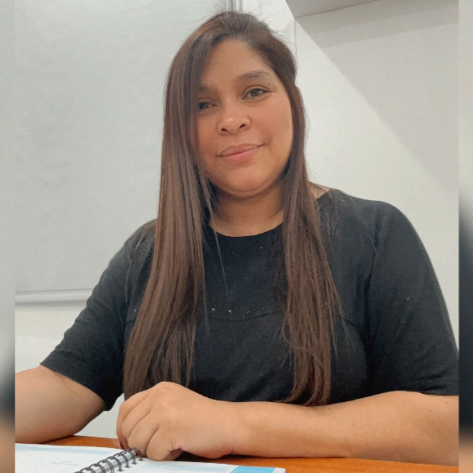 Mariana Aguirre photo 3