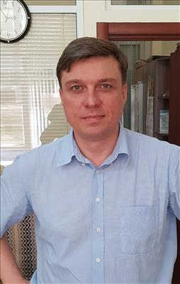 Олег Новак