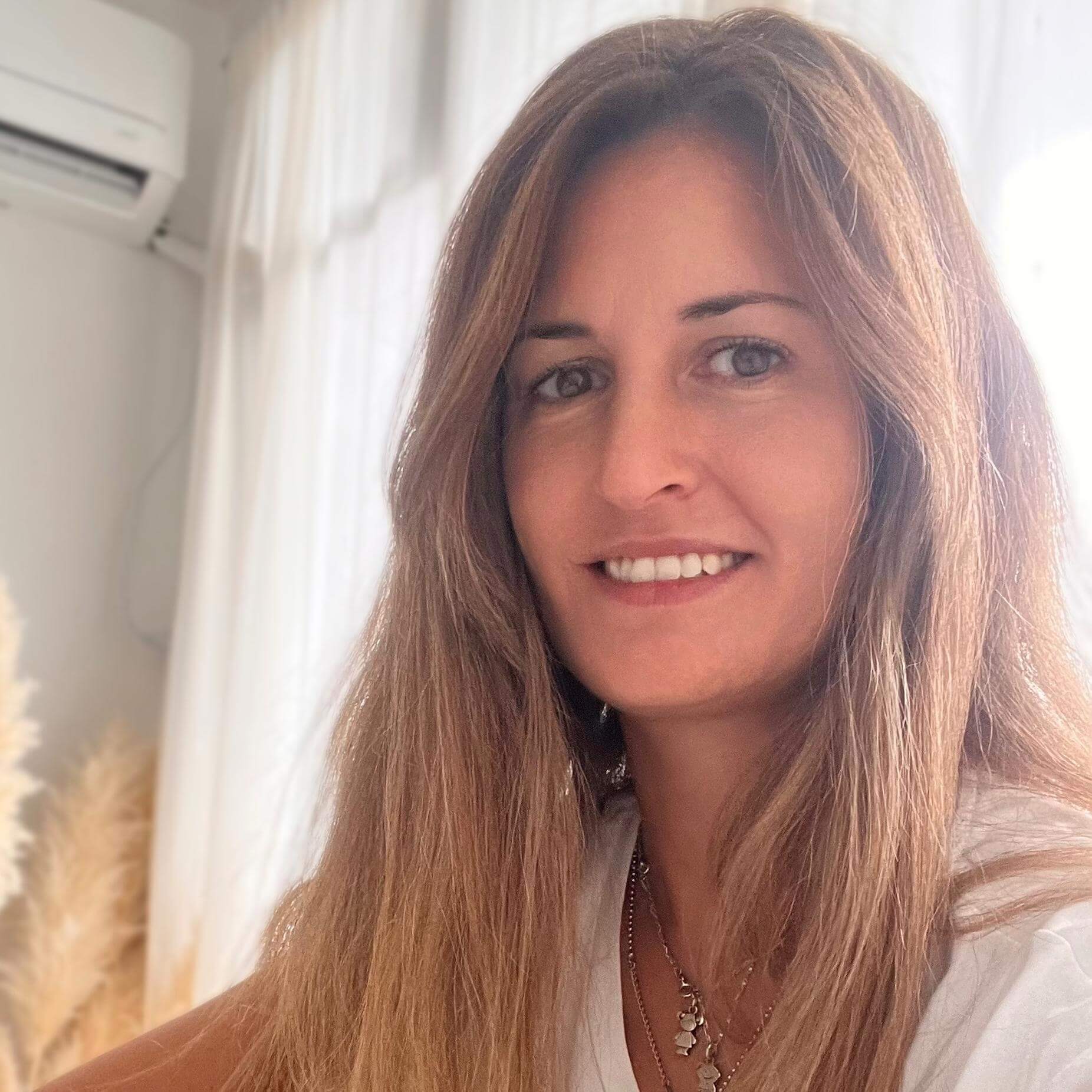 María Constanza Hid