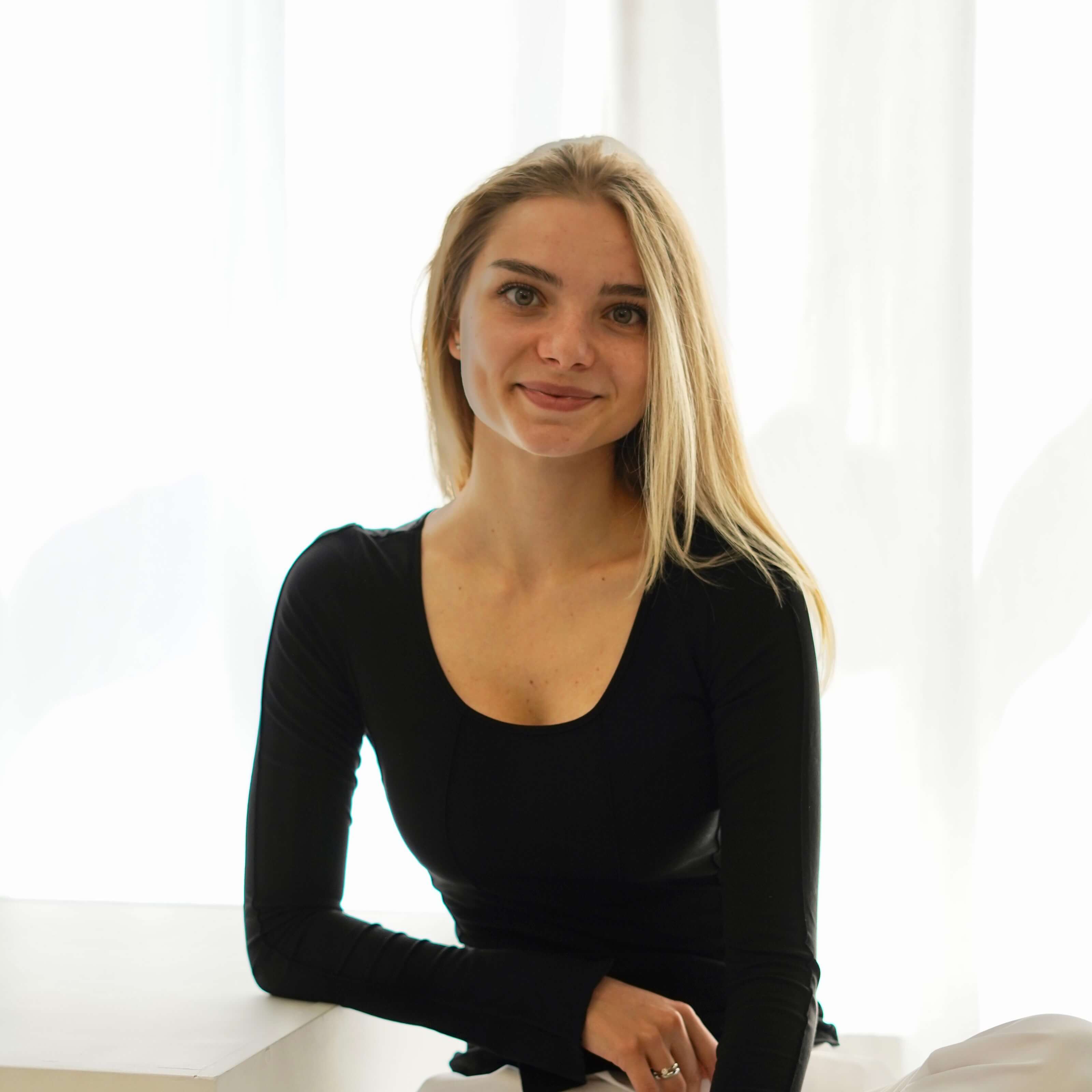 Юлія  Склярова