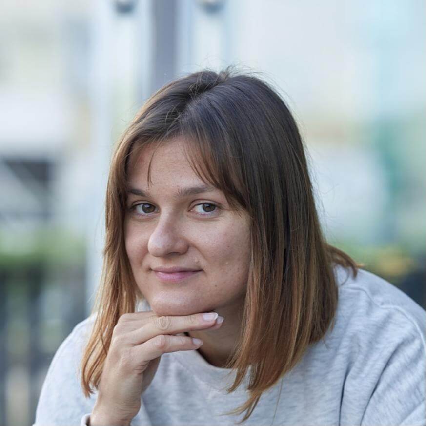 Валентина Кухарь