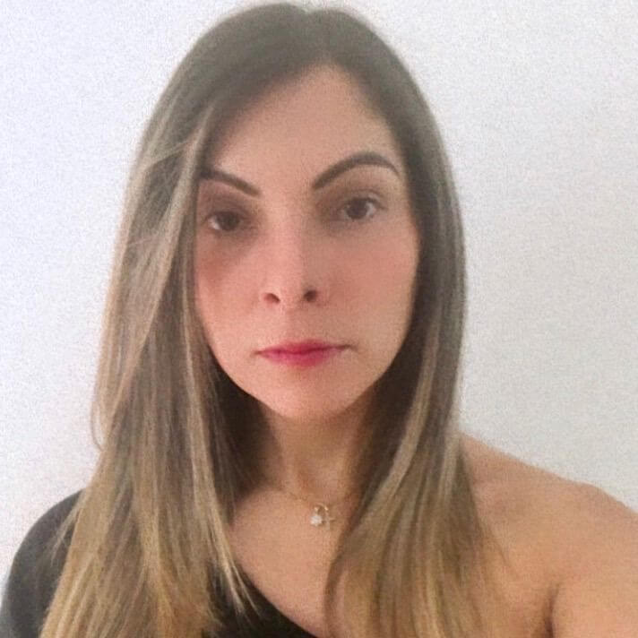 Andrea Arias 