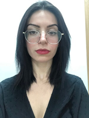 Thaís De Moura Alves 