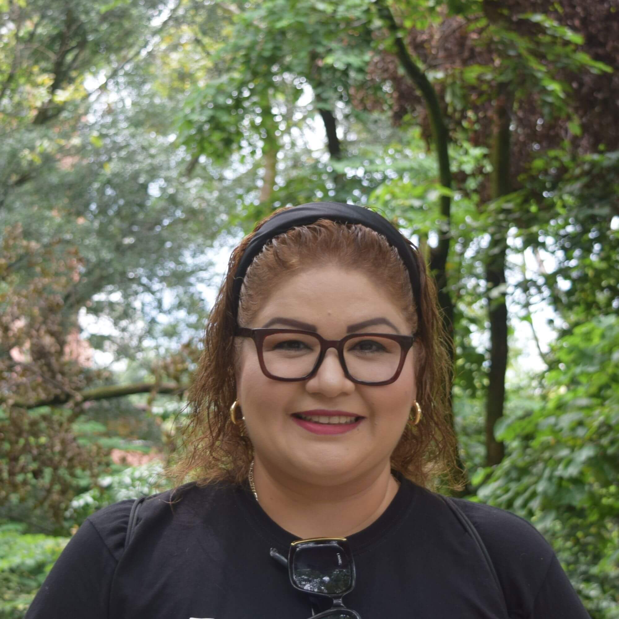 Violeta K Contreras