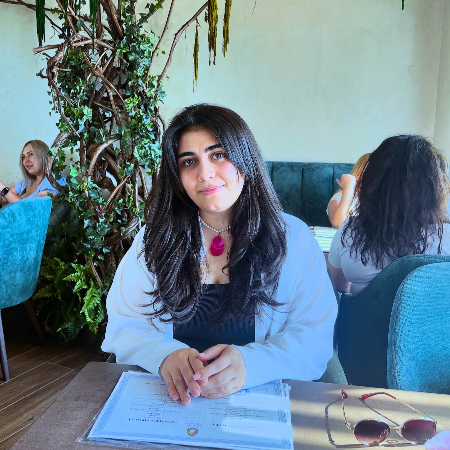 Офеля Мікаелян