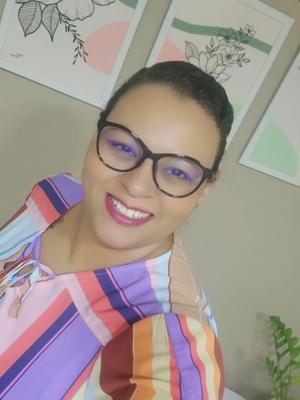 Claudia Vanessa Farias  Portela