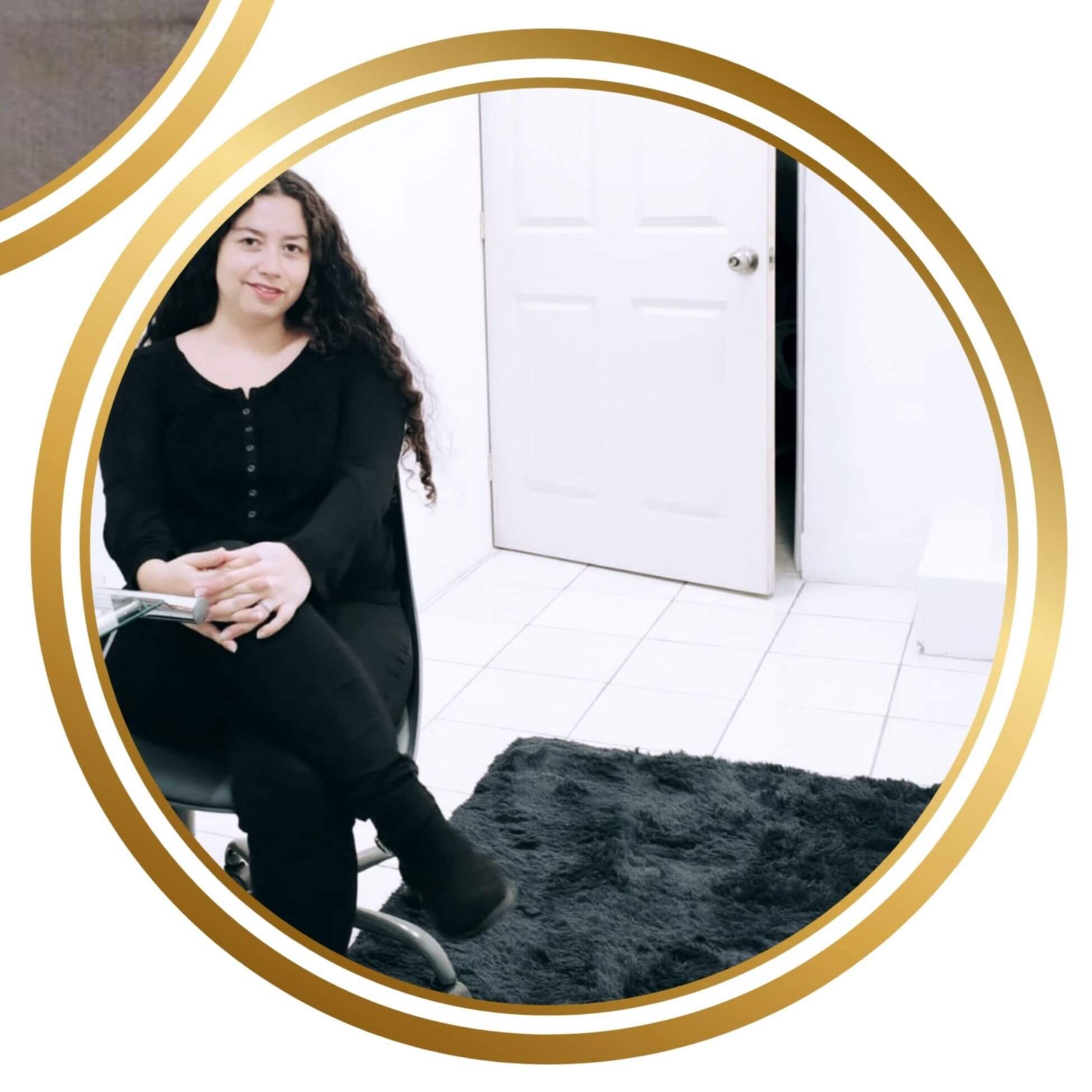 Karen Patiño photo 3