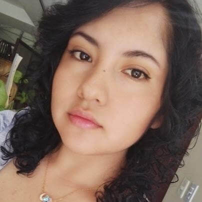 Paula  Llumiquinga