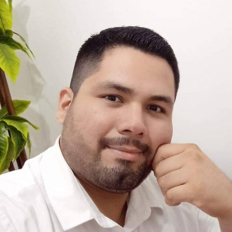 Jesus Ernesto  Reyna Medrano 