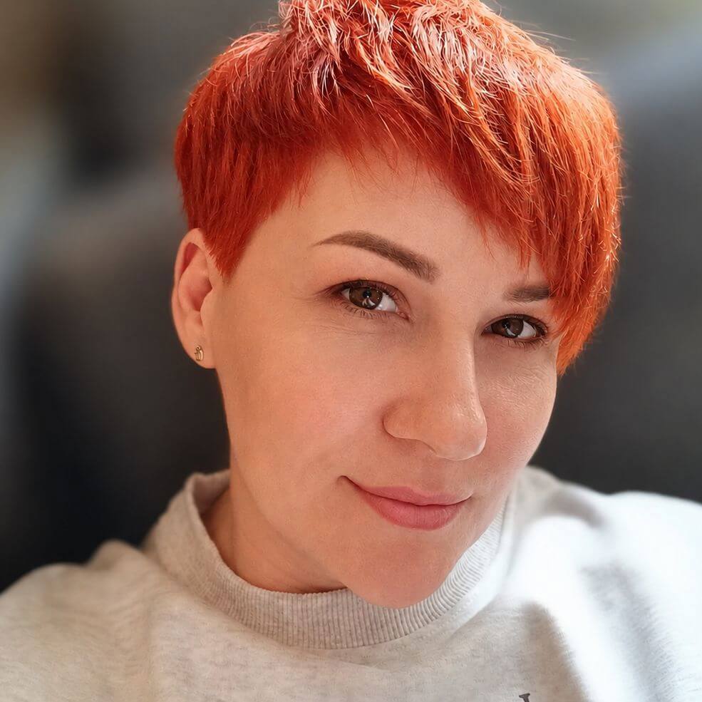 Елена  Плохотнюк