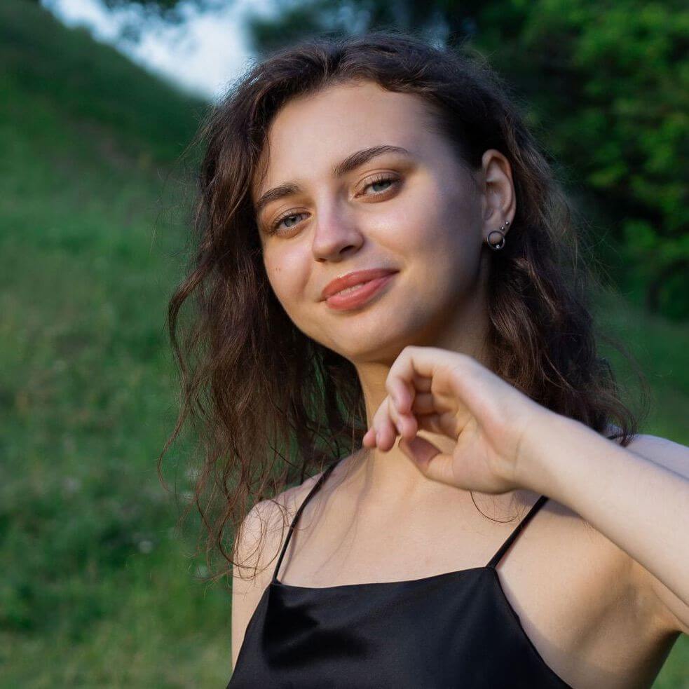 Марія Є.