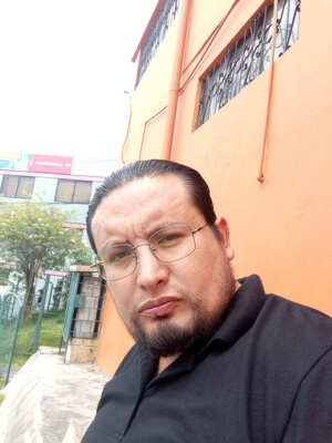Luis Bolaños