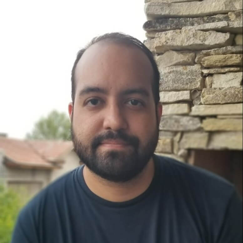 Roberto Salazar