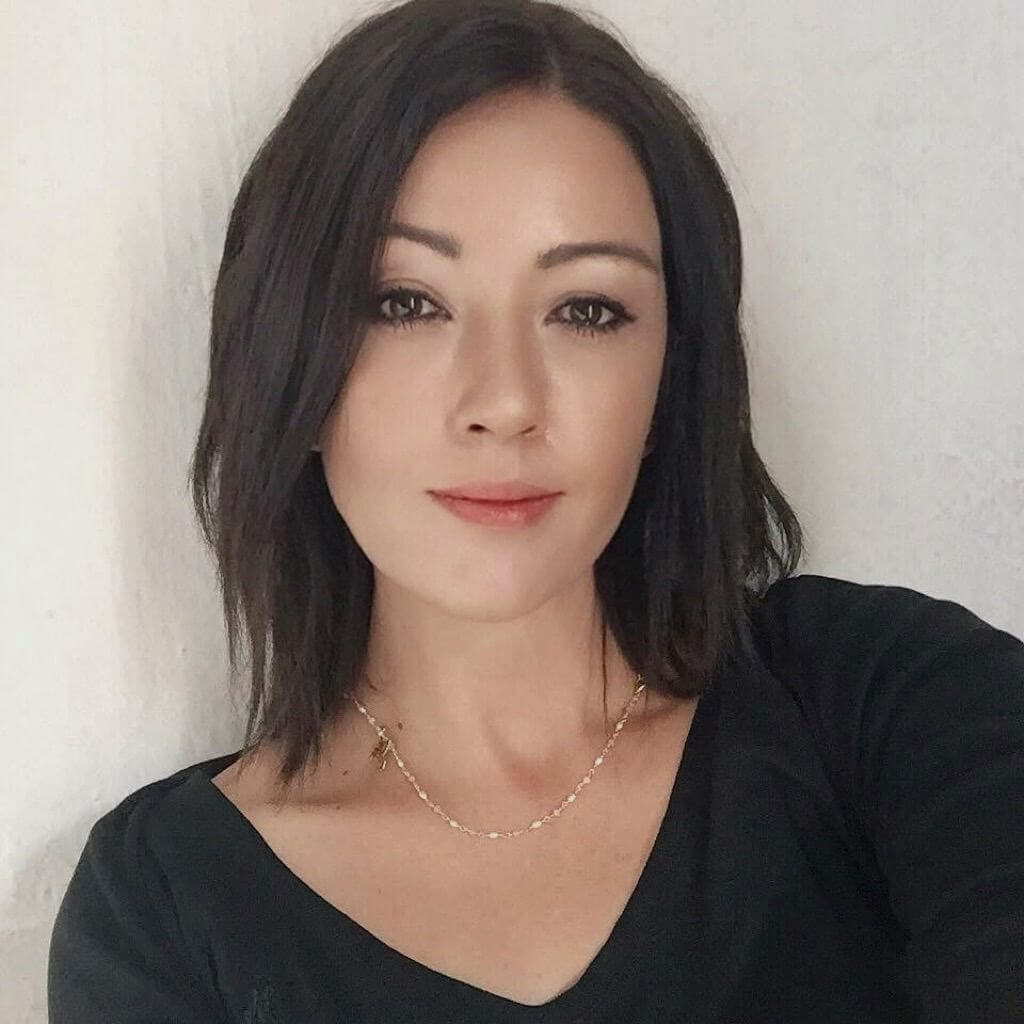 Elizabeth  .