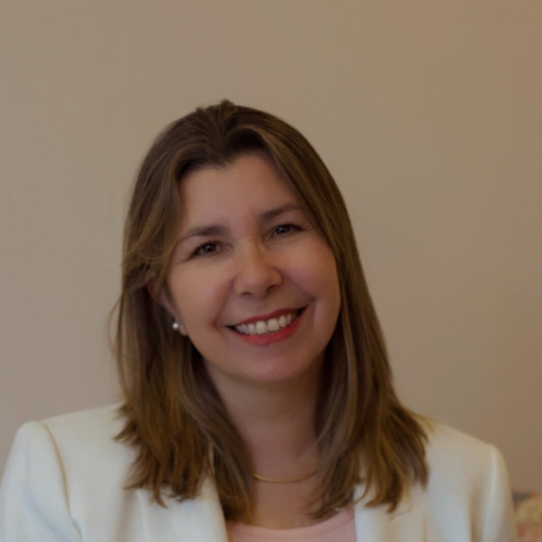 Claudia  Navea