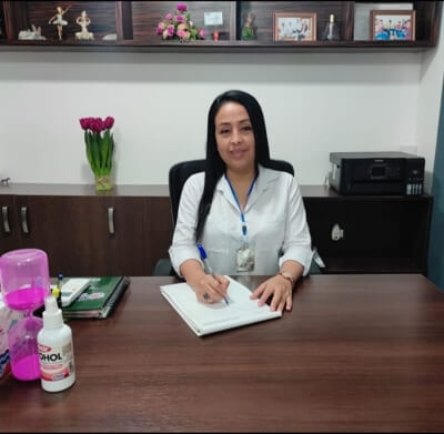 Angely  Calderón 