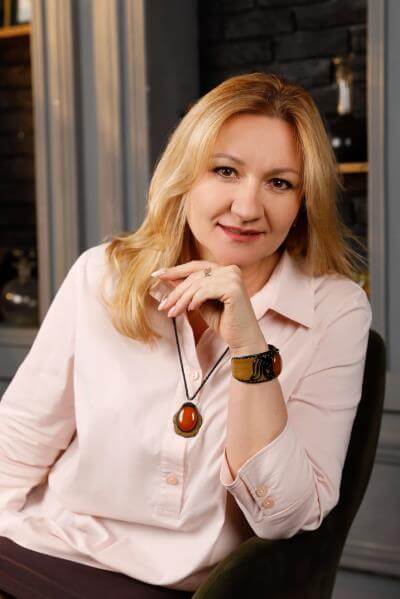 Олена Кіріченко