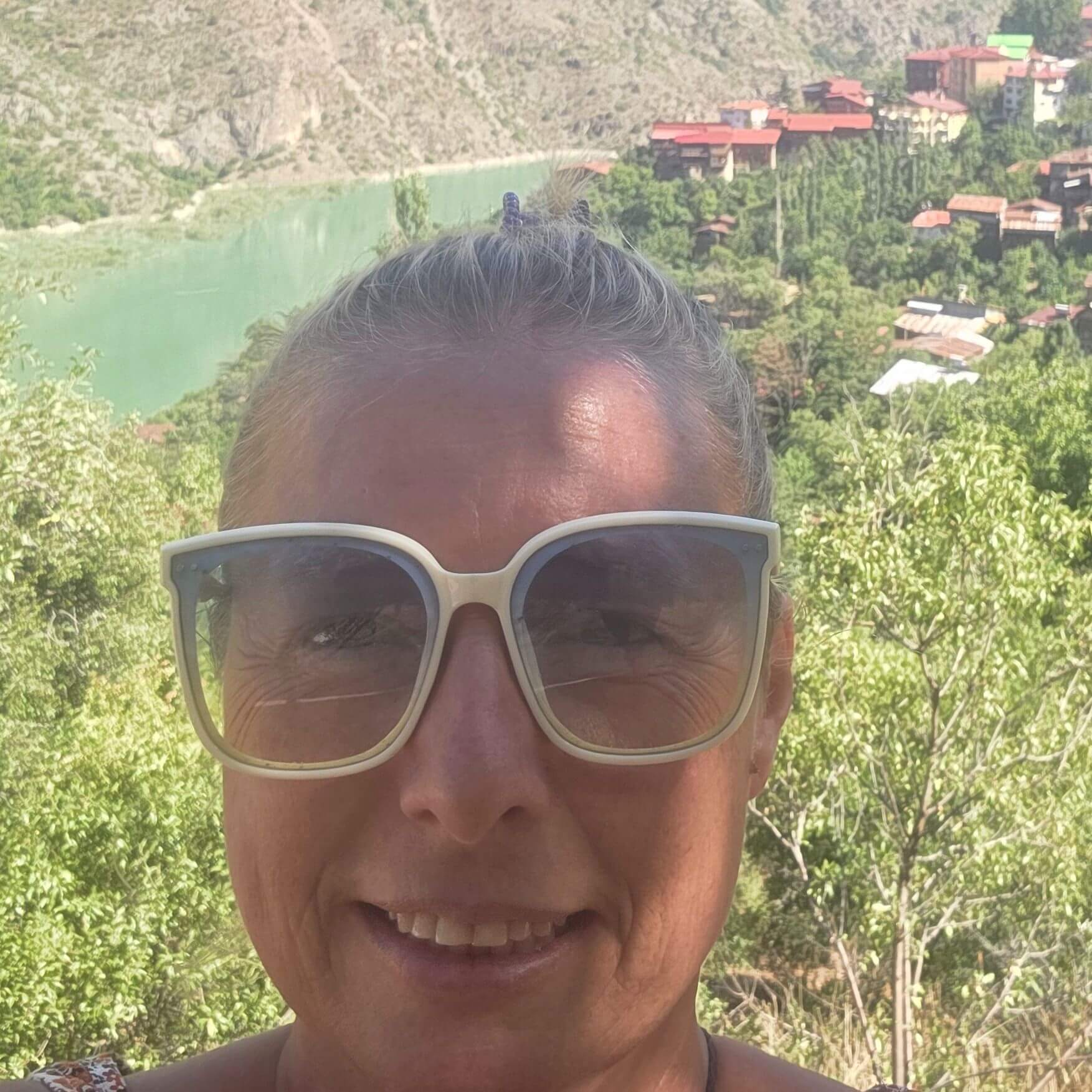 Ayşe Özge O.