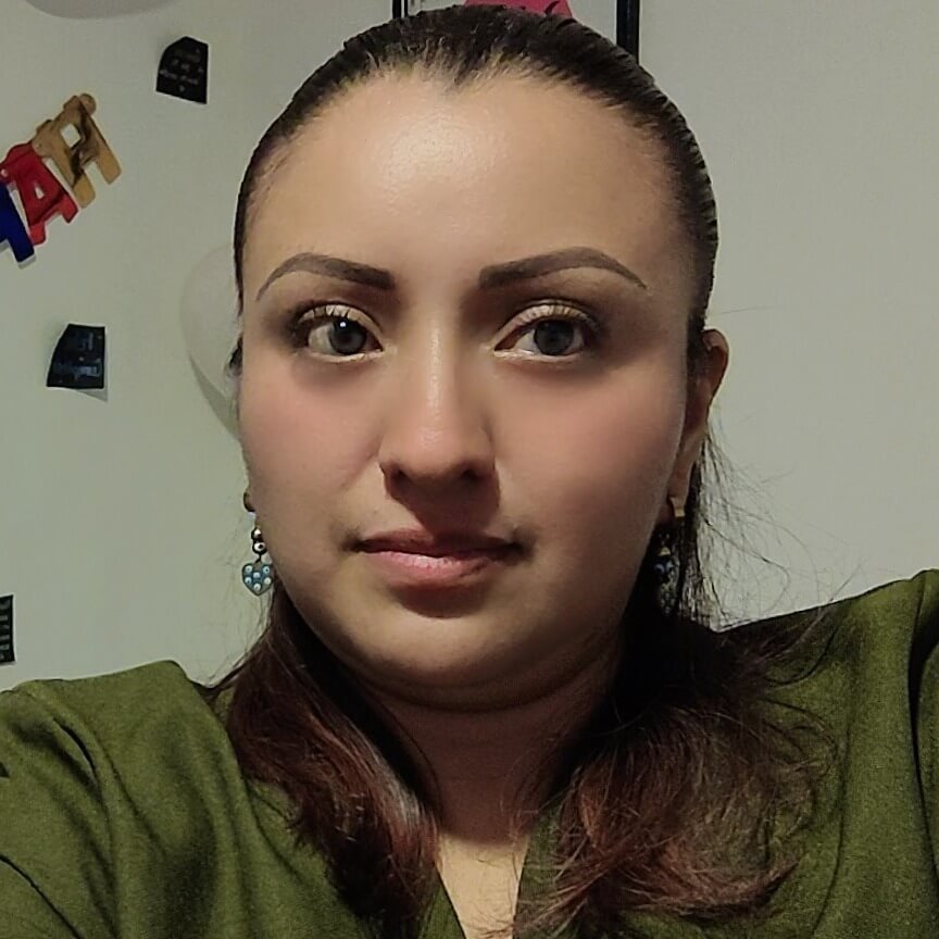 Karla Maria  Flores Lupercio