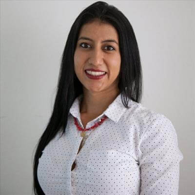 Paola Fernanda Burbano Vallejo