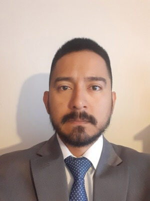Eduardo Lozada 