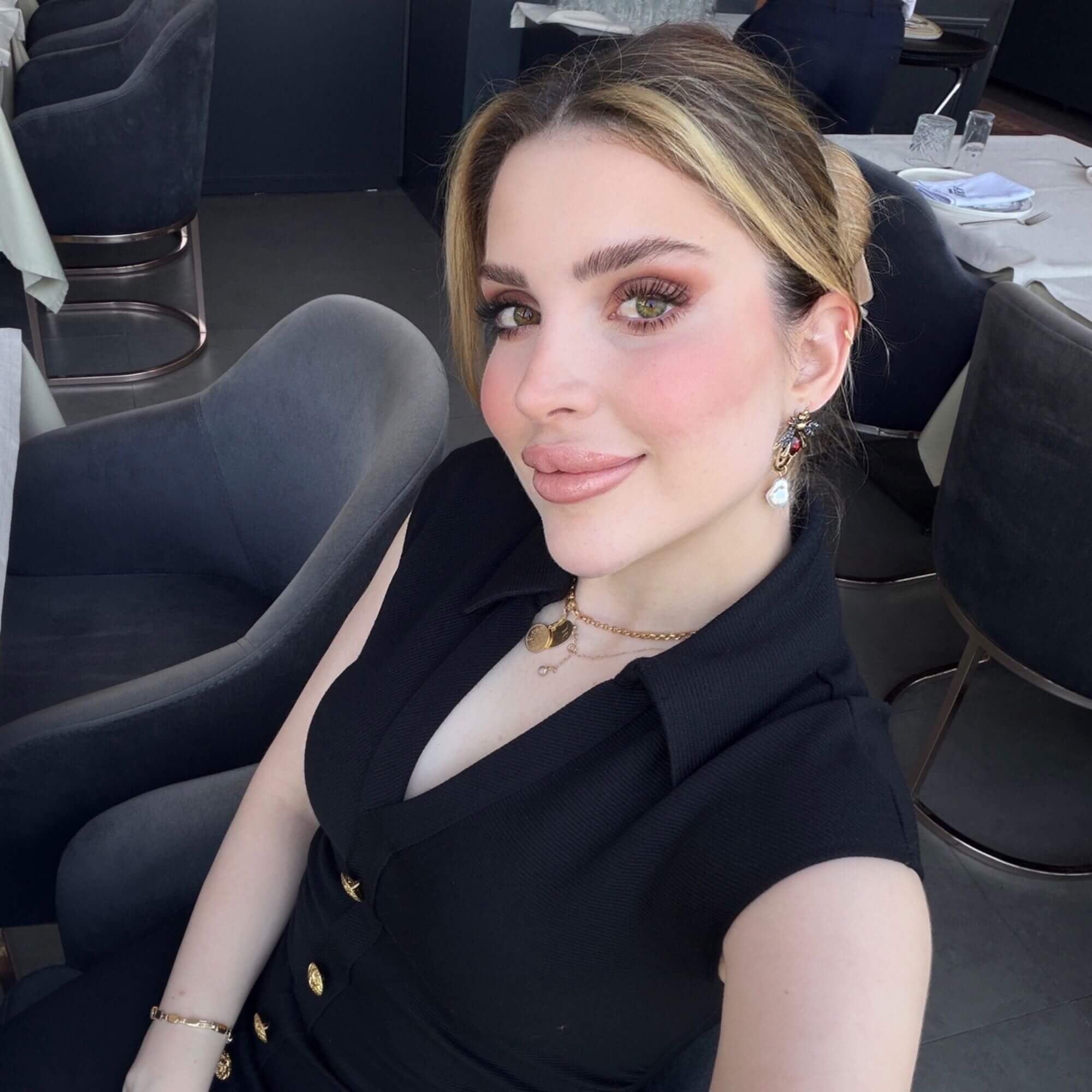 Hatice Sayılı taş 