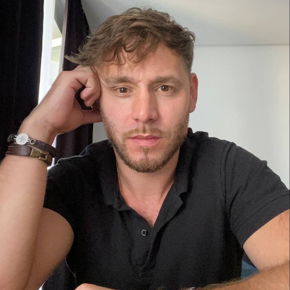 Роман Федорик 