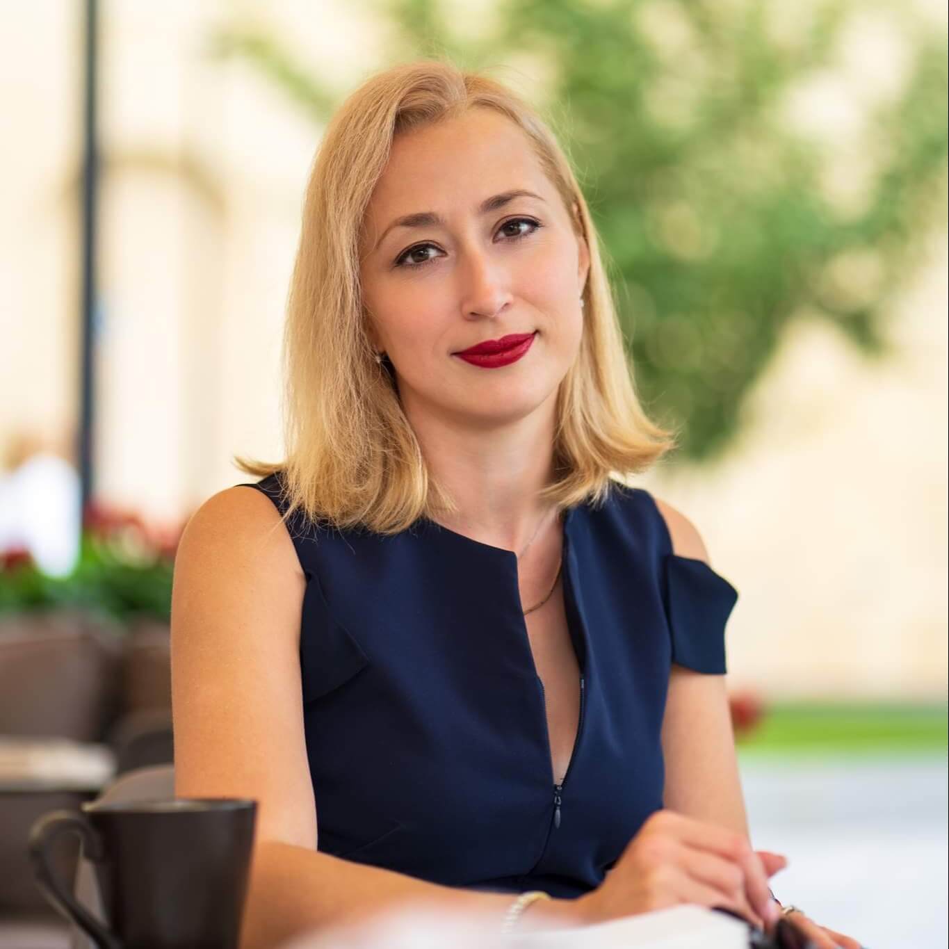 Елена Курганова