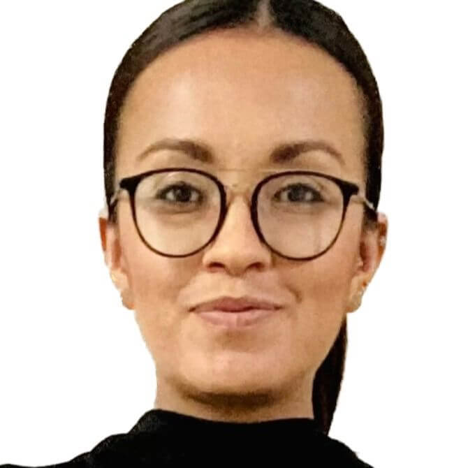 Nicole Riano 