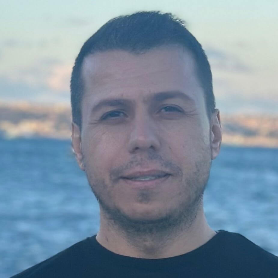 Taner  Cayhan