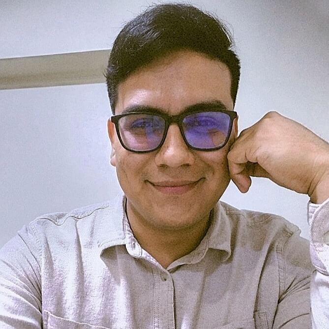 Adrián Enrique  Cordova Mamani 