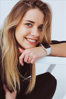 Анна Холкина
