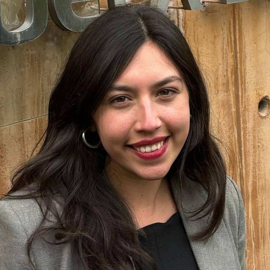 Anita  Corrales Contreras