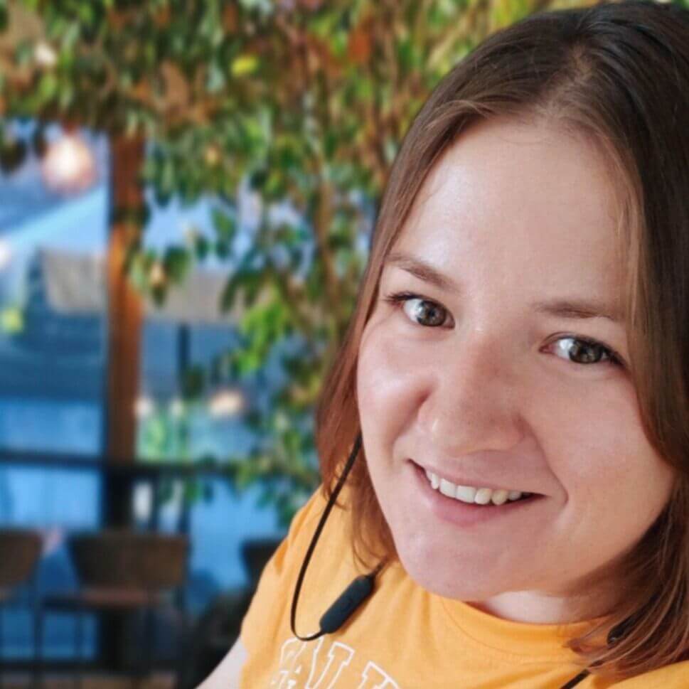 Александра  Захарова 