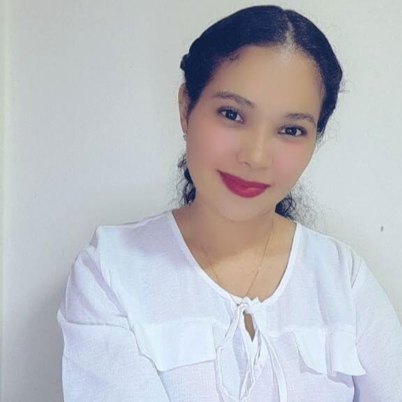 Cristina Doraliza A.