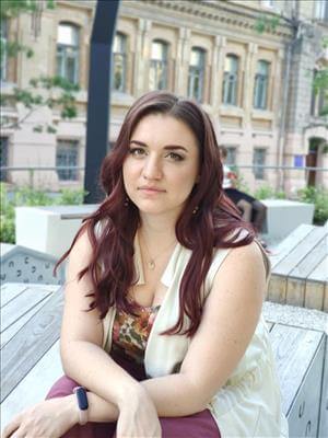 Олена Поставна