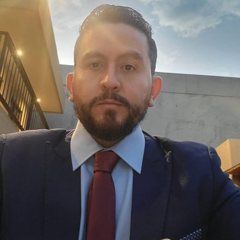 Héctor Buhler 