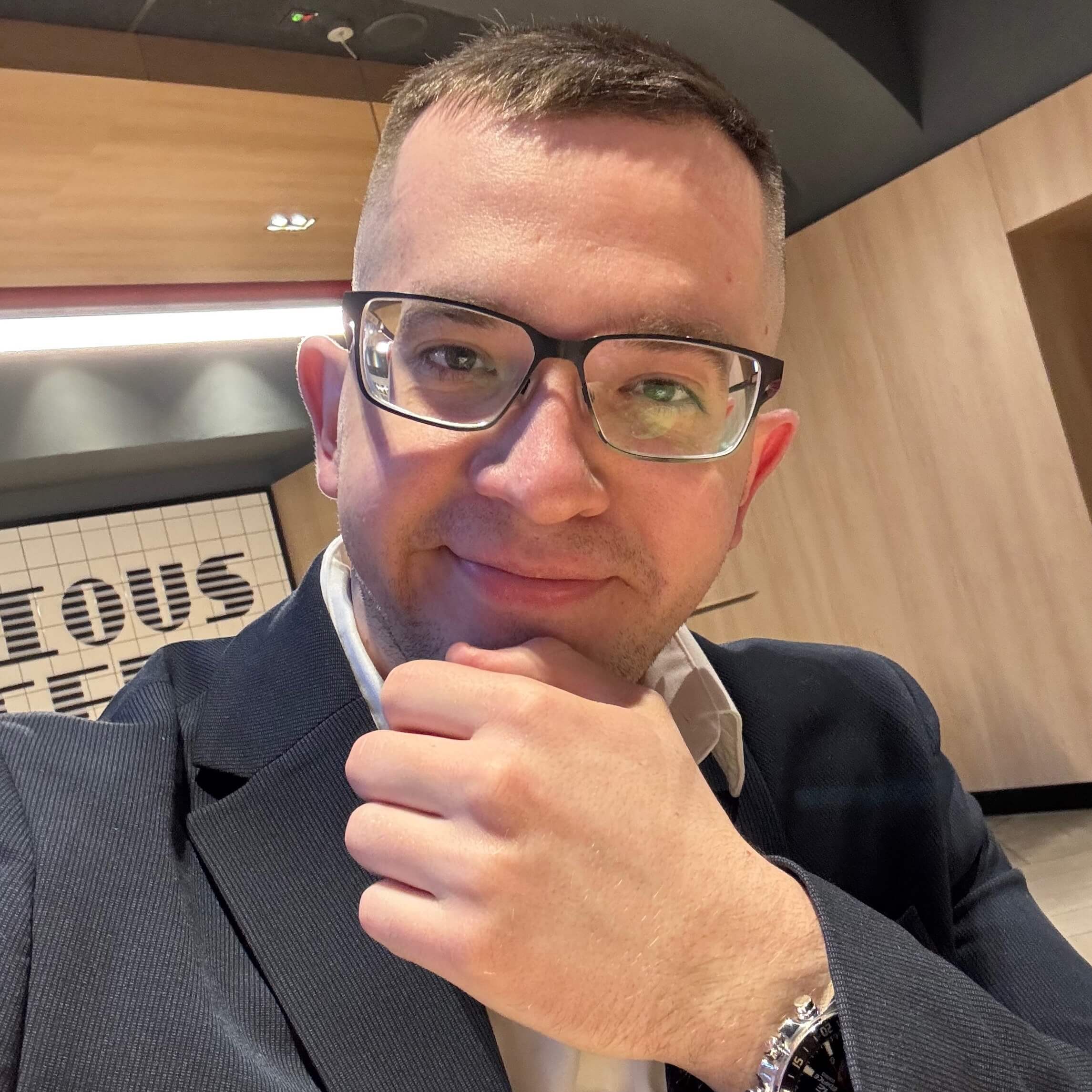 Kostiantyn  Mukhomodieiev 