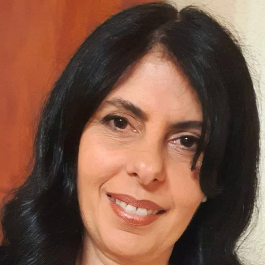 Adriana De Luca