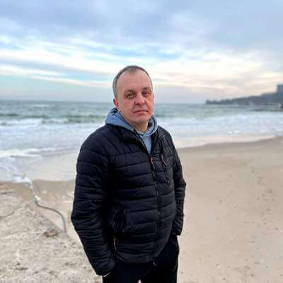 Виктор Молодий