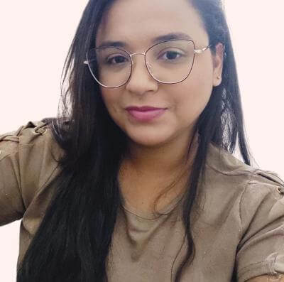 Caroline  Andrade Meira