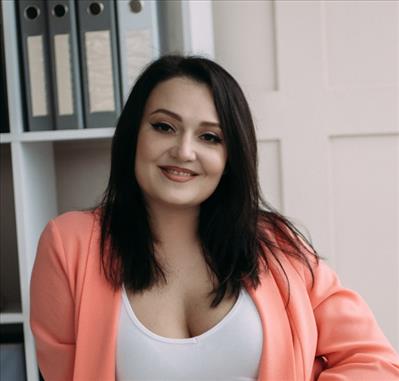 Олена Акимова