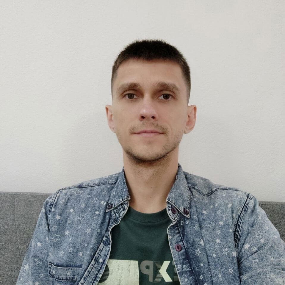 Олeксандр Пахолок