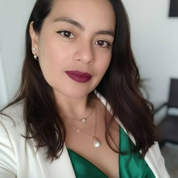 Yazmín  Clavel  photo 2