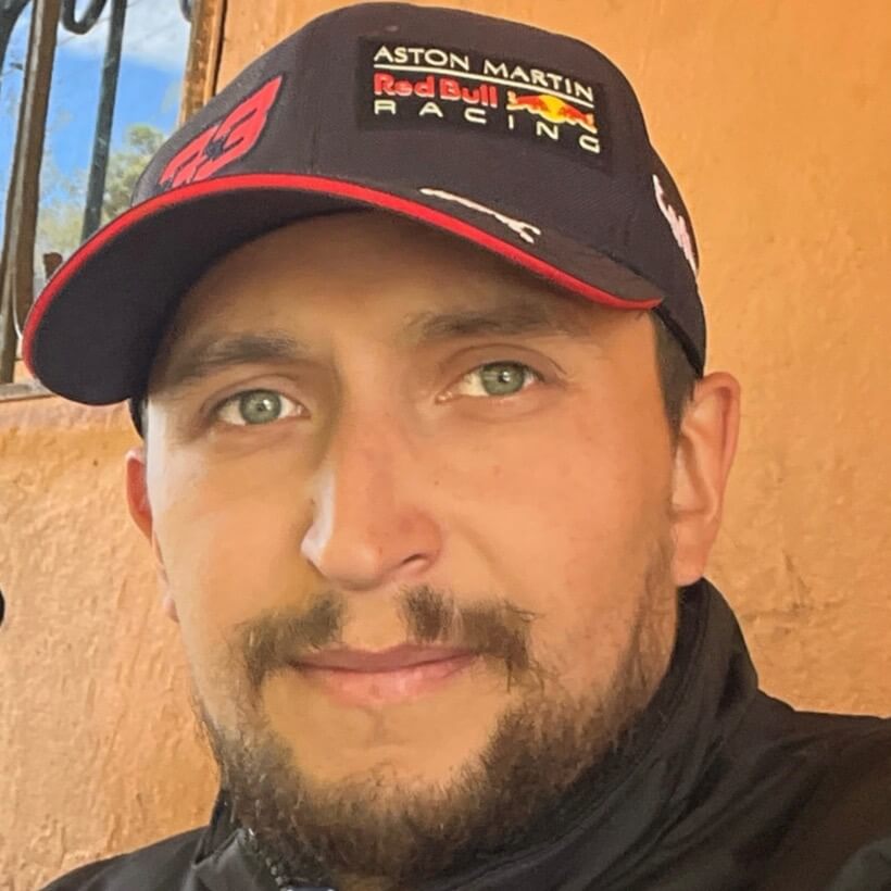 Víctor  Harris
