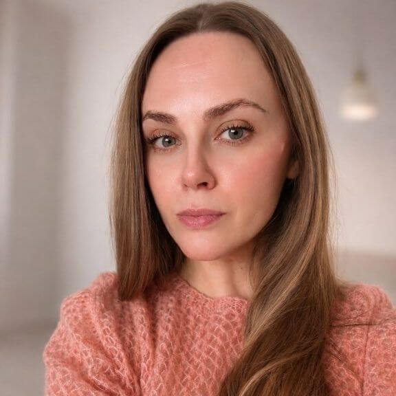 Олена Крисанова